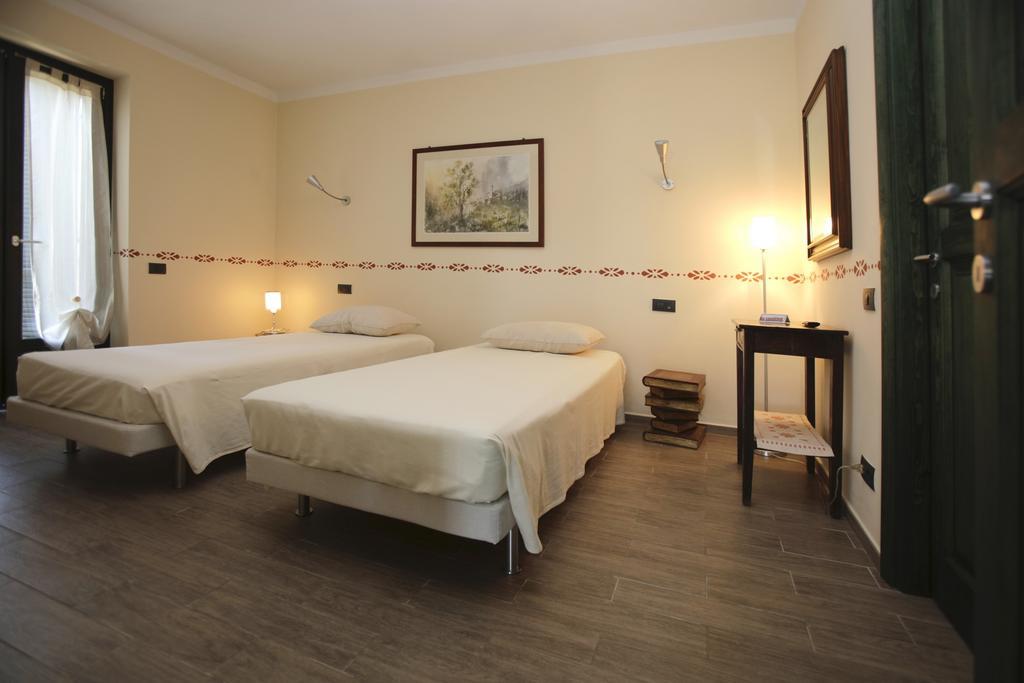 Bed and Breakfast Ospitidelpero Piozzo Camera foto